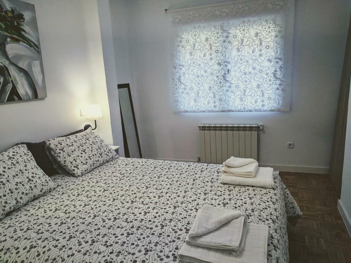 Gran Apartamento Cerca de Atocha Madri Exterior foto